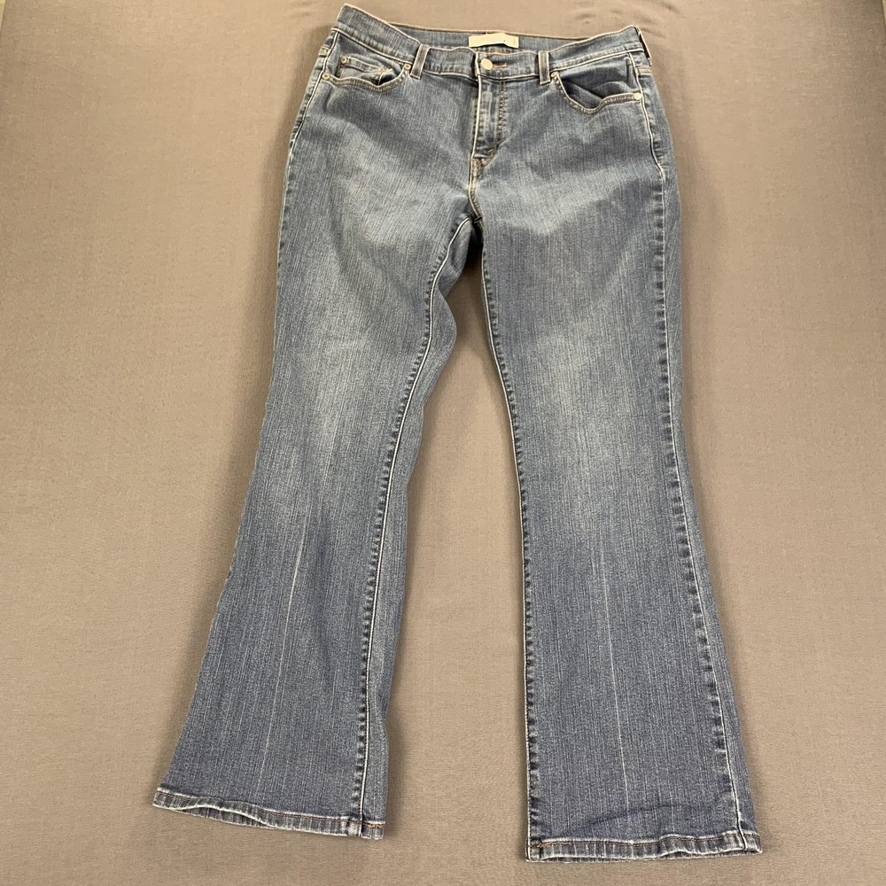 Levis 515‎ Boot Cut Jeans Womens 34x32 Blue Medium Wash Denim Stretch Bootcut